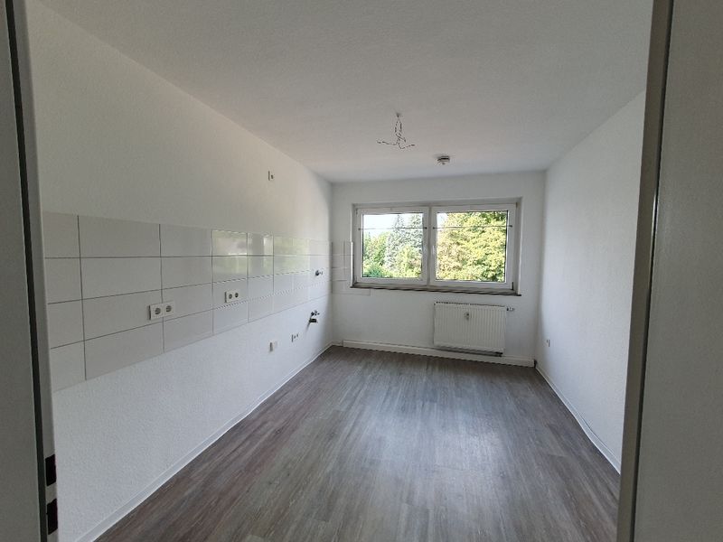 Familienfreundliche 3- Zimmer-Wohnung mit Balkon!